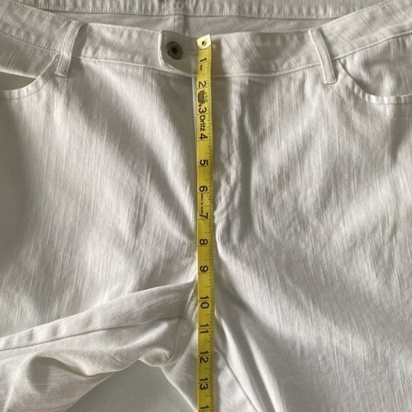 Levi's Demi Curve High Waist White Cropped Jeans Stretch Flap Pockets Coastal - Picture 9 of 15